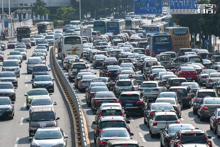 马路上为什么有汽车（马路上为什么有很多车子）