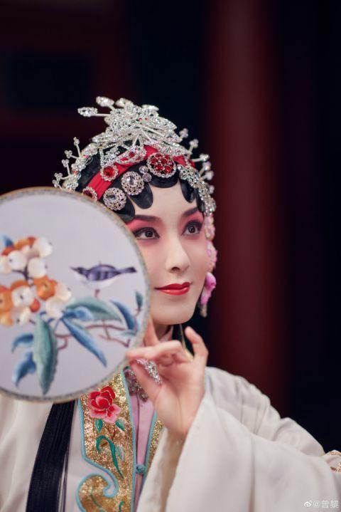 曾黎学什么戏曲好呢女生-曾黎 唱戏