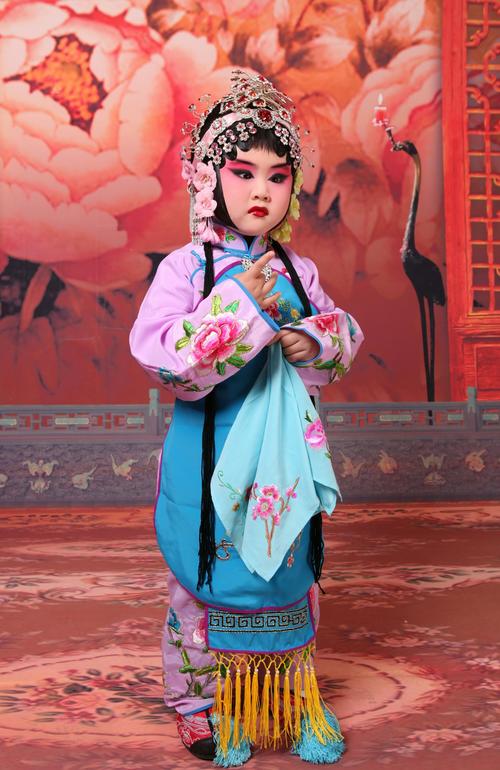 喜欢戏曲的小妞是什么-喜欢戏曲的小妞是什么人