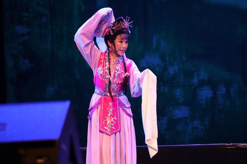 宝宝哭是上演什么戏曲-宝宝在哭什么