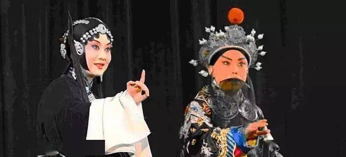 戏曲中的叫板是什么-戏曲里的板敲的技巧
