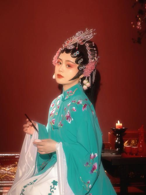 对待戏曲应采取什么态度-对待戏曲应采取什么态度呢