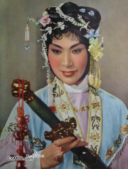 唱戏曲的演员简称什么-演唱戏曲的人叫什么