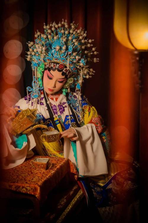 为什么总是喜欢听戏曲-为什么总是喜欢听戏曲的人