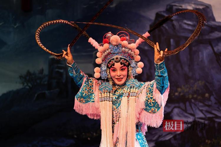什么是戏曲的亮相现象-什么是戏曲的亮相现象呢