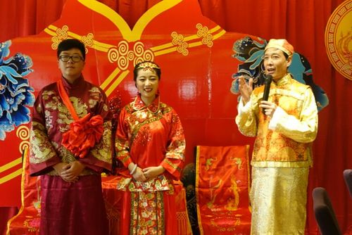 主持婚礼戏曲演员叫什么-主持人婚礼现场